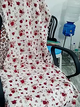 Snapshot of COME_BACK_CAM chatting on January 31, 2025, 4:36 am COME BACK CAM online show from January 31, 2025, 4:36 am