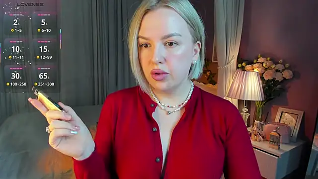 Snapshot of Nikki_Kai chatting on November 24, 2025, 1:05 am Nikki Kai online show from November 24, 2025, 1:05 am