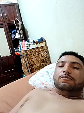 Snapshot of casadosafado20 chatting on March 10, 2025, 1:43 pm casadosafado20 online show from March 10, 2025, 1:43 pm