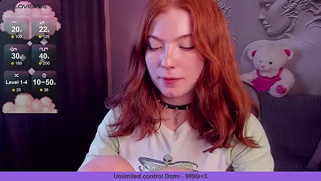 Snapshot of SophieOuld chatting on March 11, 2025, 9:02 am SophieOuld online show from March 11, 2025, 9:02 am