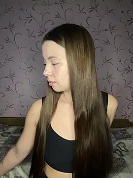 Arielle Swan online show from February 2, 2026, 2:49 pm