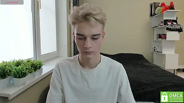 Snapshot of avegothy- chatting on March 11, 2025, 10:07 am avegothy- online show from March 11, 2025, 10:07 am