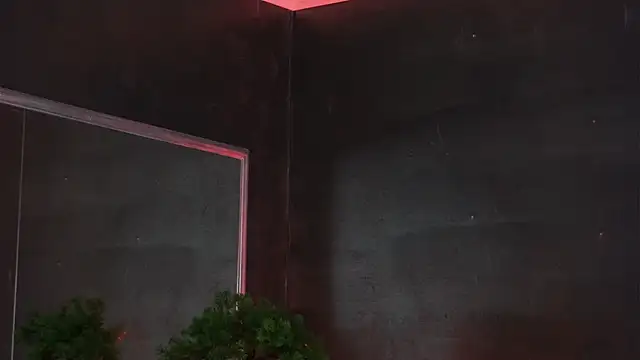 Snapshot of Midnight_Seduction chatting on March 23, 2025, 7:53 am Midnight Seduction online show from March 23, 2025, 7:53 am