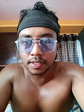 Snapshot of bigcock_thick chatting on June 14, 2026, 2:24 am bigcock thick online show from June 14, 2026, 2:24 am