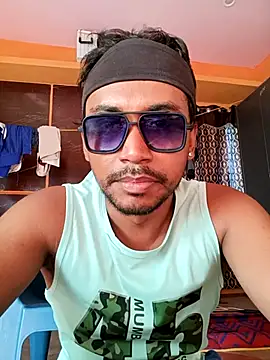 Snapshot of bigcock_thick chatting on October 31, 2025, 2:30 am bigcock thick online show from October 31, 2025, 2:30 am