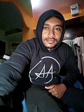 Snapshot of bigcock_thick chatting on October 29, 2025, 4:39 pm bigcock thick online show from October 29, 2025, 4:39 pm