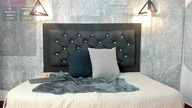 Snapshot of emberhodson chatting on October 5, 2025, 11:34 am emberhodson online show from October 5, 2025, 11:34 am