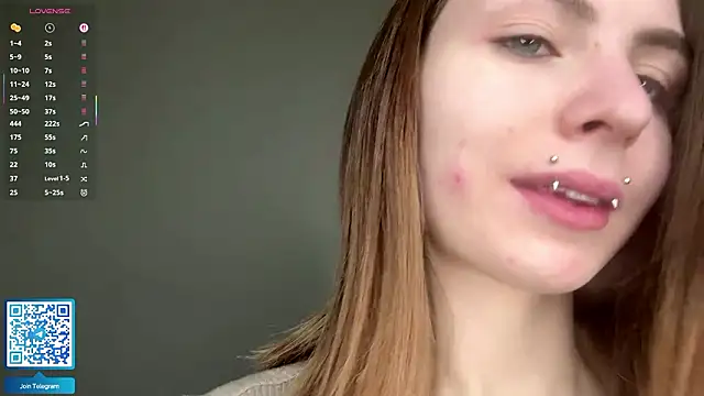 Snapshot of ErlinaBuoy chatting on February 11, 2026, 5:51 am ErlinaBuoy online show from February 11, 2026, 5:51 am