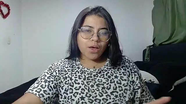 viccky vick online show from October 25, 2025, 10:32 pm