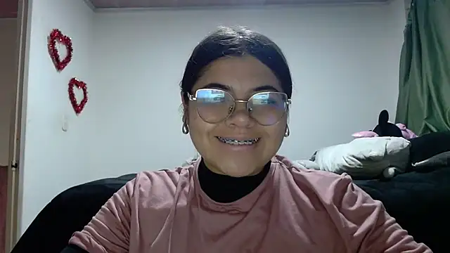 viccky vick online show from November 3, 2025, 11:52 pm