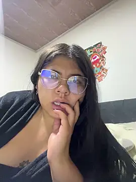 viccky vick online show from March 6, 2025, 11:36 am