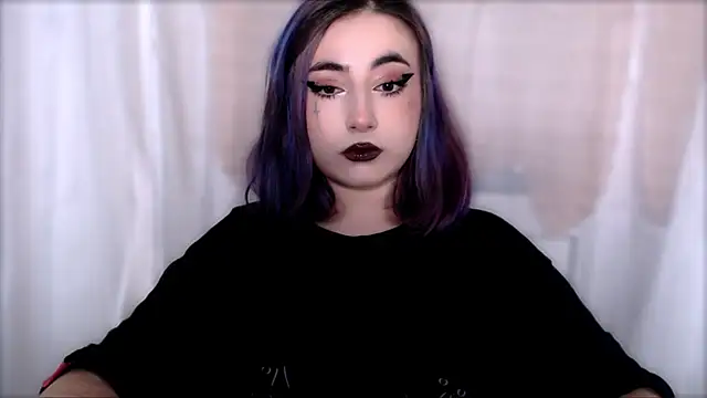 Snapshot of purplewitch chatting on December 3, 2025, 12:55 am purplewitch online show from December 3, 2025, 12:55 am