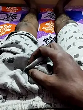 Snapshot of Multiple121 chatting on February 19, 2025, 4:44 pm Multiple121 online show from February 19, 2025, 4:44 pm