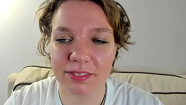 EdaGambee online show from February 4, 2025, 5:23 pm