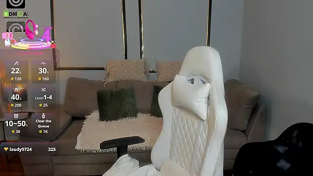 Anya-Ray online show from November 17, 2025, 1:26 pm