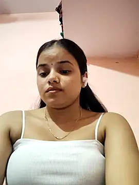 Snapshot of RAYI_123 chatting on March 8, 2026, 2:53 pm RAYI 123 online show from March 8, 2026, 2:53 pm