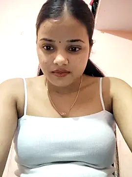 Snapshot of RAYI_123 chatting on April 10, 2026, 5:36 am RAYI 123 online show from April 10, 2026, 5:36 am