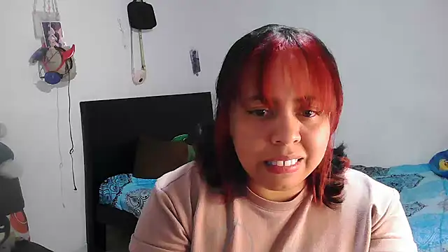 Snapshot of alexandraluv chatting on October 28, 2025, 11:58 pm alexandraluv online show from October 28, 2025, 11:58 pm