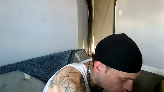 cruz815 online show from November 16, 2025, 8:13 pm