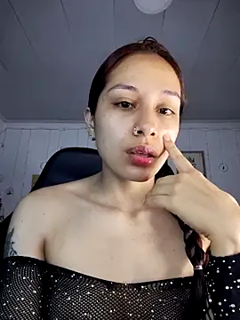 Snapshot of Marce0 chatting on February 19, 2026, 3:03 am Marce0 online show from February 19, 2026, 3:03 am