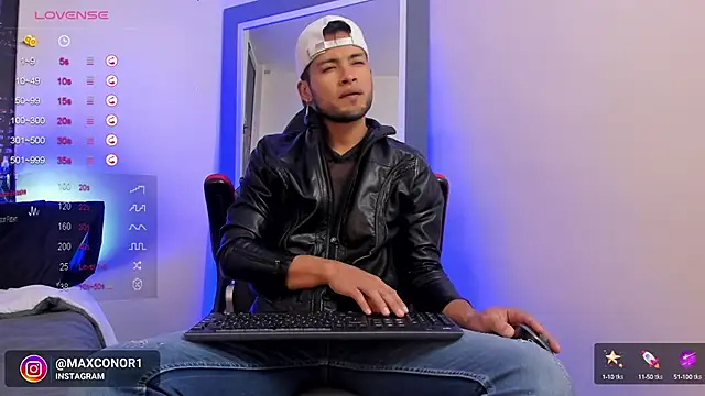 Max Conor1 online show from February 17, 2025, 11:13 am