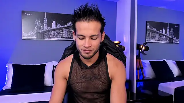 Max Conor1 online show from September 9, 2025, 12:03 pm