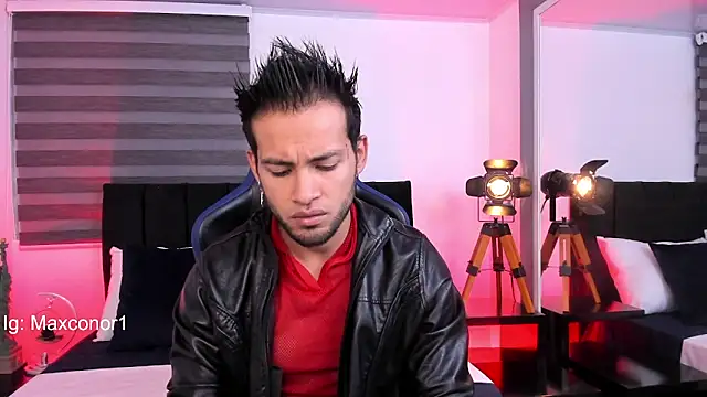 Max Conor1 online show from March 6, 2025, 11:14 am