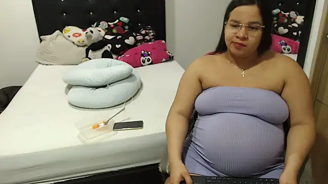 Snapshot of kylie_switch2 chatting on November 13, 2025, 12:58 am kylie switch2 online show from November 13, 2025, 12:58 am