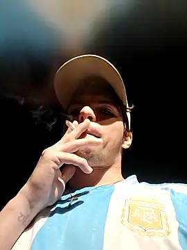 Snapshot of Elperlozo10 chatting on February 5, 2025, 7:18 am Elperlozo10 online show from February 5, 2025, 7:18 am