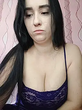 AddieAdams online show from April 16, 2026, 7:31 am