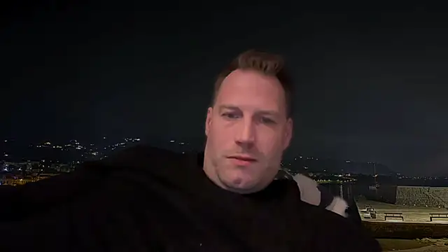 Snapshot of Christian87xxx chatting on February 6, 2025, 6:02 pm Christian87xxx online show from February 6, 2025, 6:02 pm