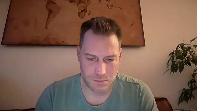 Snapshot of Christian87xxx chatting on December 15, 2025, 6:52 am Christian87xxx online show from December 15, 2025, 6:52 am