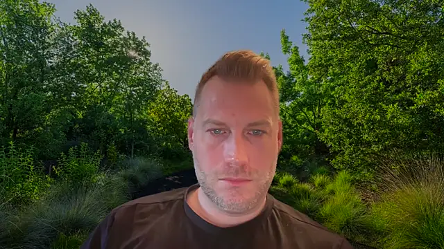 Snapshot of Christian87xxx chatting on November 12, 2025, 7:01 am Christian87xxx online show from November 12, 2025, 7:01 am