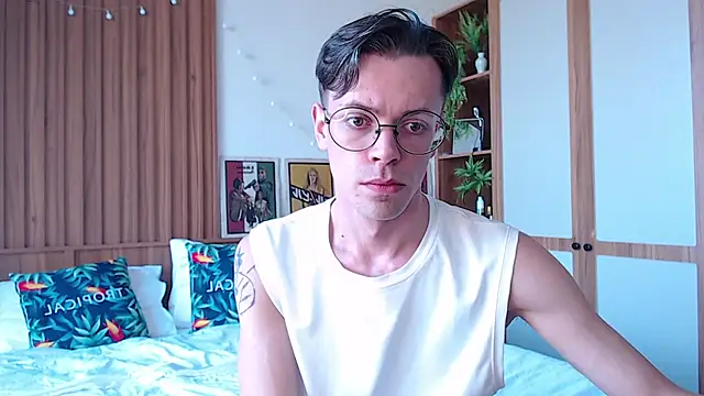 Snapshot of William_Henry_ chatting on February 13, 2026, 8:14 am William Henry online show from February 13, 2026, 8:14 am