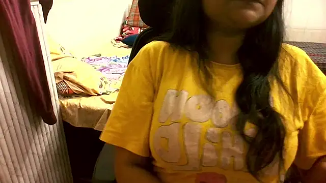 Snapshot of Kannu- chatting on February 18, 2026, 10:22 am Kannu- online show from February 18, 2026, 10:22 am