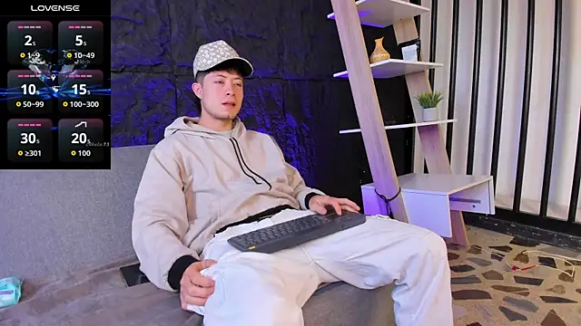 Snapshot of marcuscollins1_ chatting on December 3, 2025, 12:59 pm marcuscollins1 online show from December 3, 2025, 12:59 pm