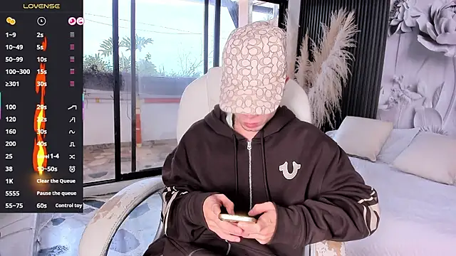 marcuscollins1  online show from February 7, 2026, 12:35 pm