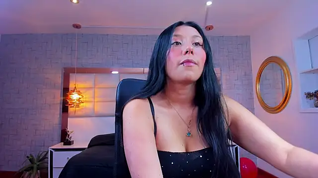 Snapshot of Nohemi_louse chatting on May 21, 2026, 7:00 pm Nohemi louse online show from May 21, 2026, 7:00 pm