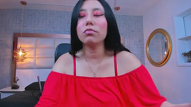 Snapshot of Nohemi_louse chatting on April 20, 2026, 7:04 pm Nohemi louse online show from April 20, 2026, 7:04 pm