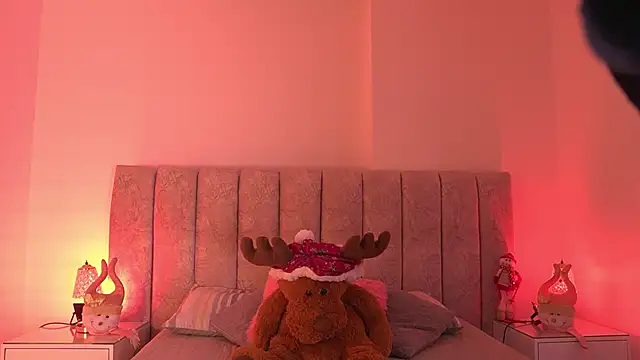 Snapshot of sara_lopee1 chatting on December 20, 2025, 12:19 pm sara lopee1 online show from December 20, 2025, 12:19 pm