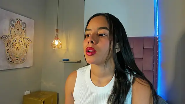 Snapshot of Roxy_Stonee chatting on May 14, 2026, 4:37 pm Roxy Stonee online show from May 14, 2026, 4:37 pm