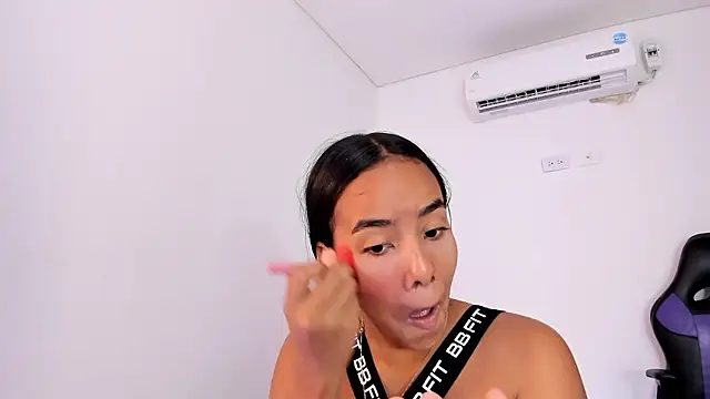 Roxy Stonee online show from January 13, 2026, 7:29 pm