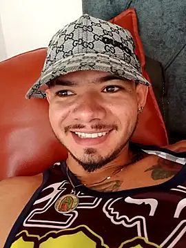 Snapshot of Niick01_ chatting on November 5, 2025, 3:59 pm Niick01 online show from November 5, 2025, 3:59 pm