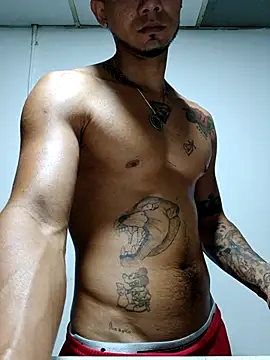 Snapshot of Niick01_ chatting on December 13, 2025, 8:04 pm Niick01 online show from December 13, 2025, 8:04 pm