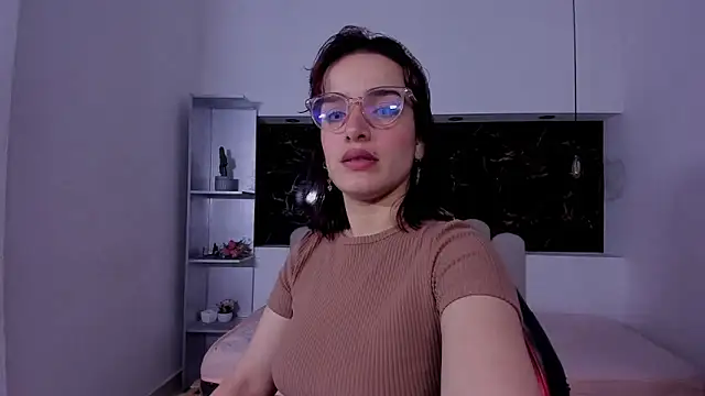 Annyrosee online show from February 2, 2026, 7:57 pm