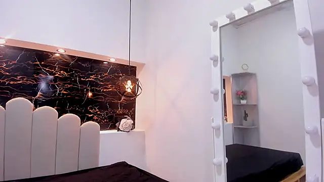 Annyrosee online show from February 28, 2026, 1:38 am