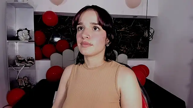 Annyrosee online show from February 11, 2026, 7:47 pm