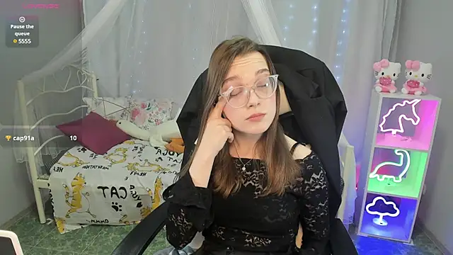 kaisajenner online show from March 18, 2025, 10:48 pm