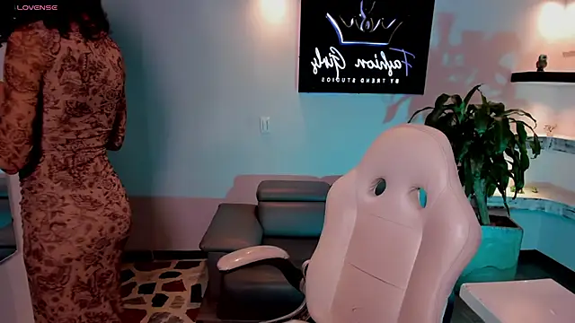 Snapshot of allicemackenzie chatting on October 12, 2025, 4:58 am allicemackenzie online show from October 12, 2025, 4:58 am