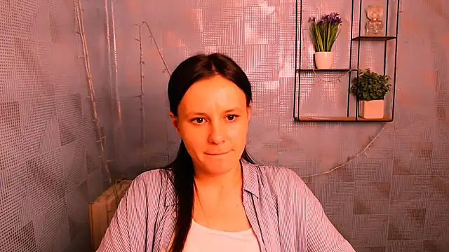 Snapshot of ValeriaHeart_ chatting on February 4, 2025, 12:44 pm ValeriaHeart online show from February 4, 2025, 12:44 pm